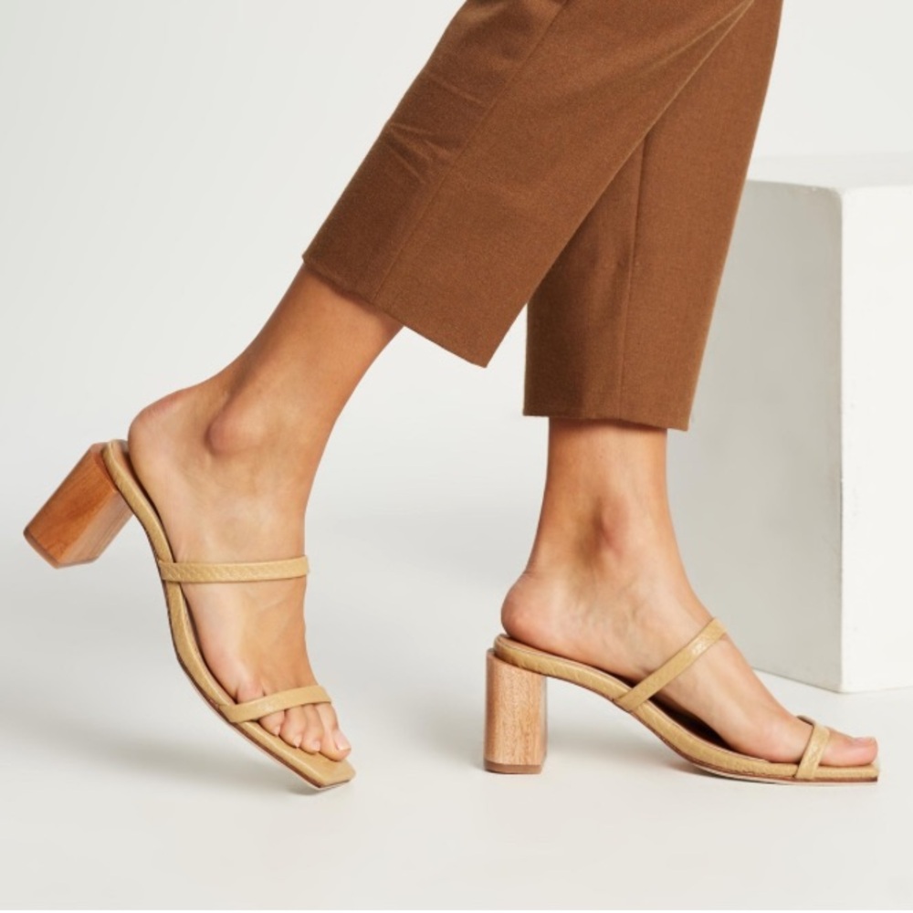 JAMES | SMITH Sirenuse Strap Sandal Heels Size: 39 US 8.5